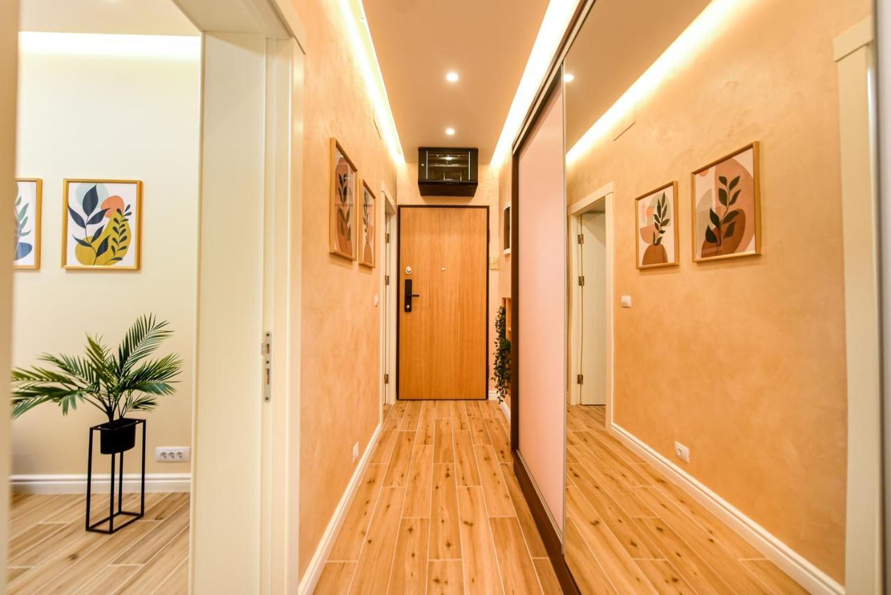 Green Leafy Brasov - Ideal 2 Bedroom Apartment Exterior foto